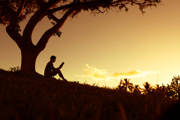 在大地保险做电话销售怎么样啊？