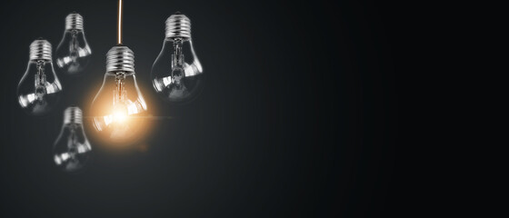 马鞍山到南京中华门的汽车最晚的一班是几点？