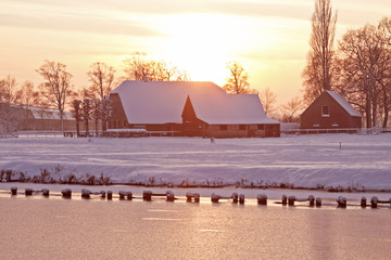 加盟匡威要多少钱？