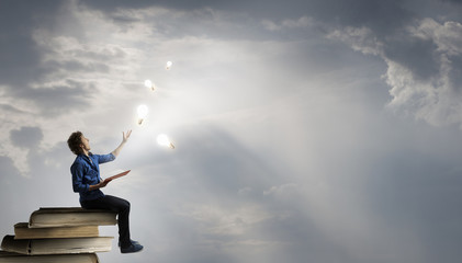 耳钉和耳环区别